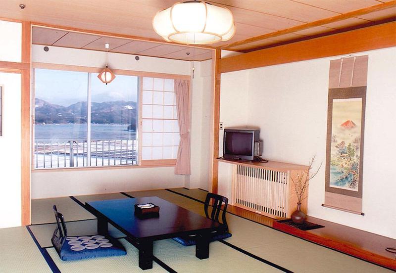 Ryotsu Yamaki Hotel Szado Kültér fotó