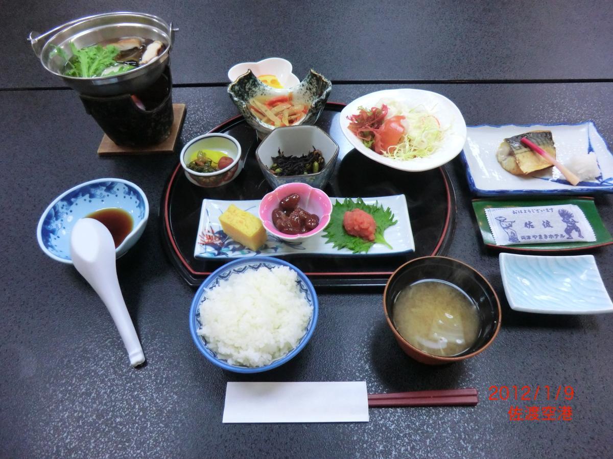 Ryotsu Yamaki Hotel Szado Kültér fotó